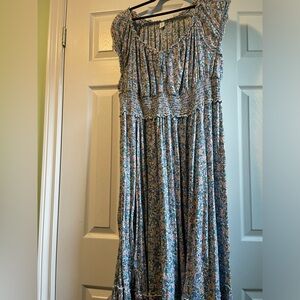 Old navy floral floor length summer dress